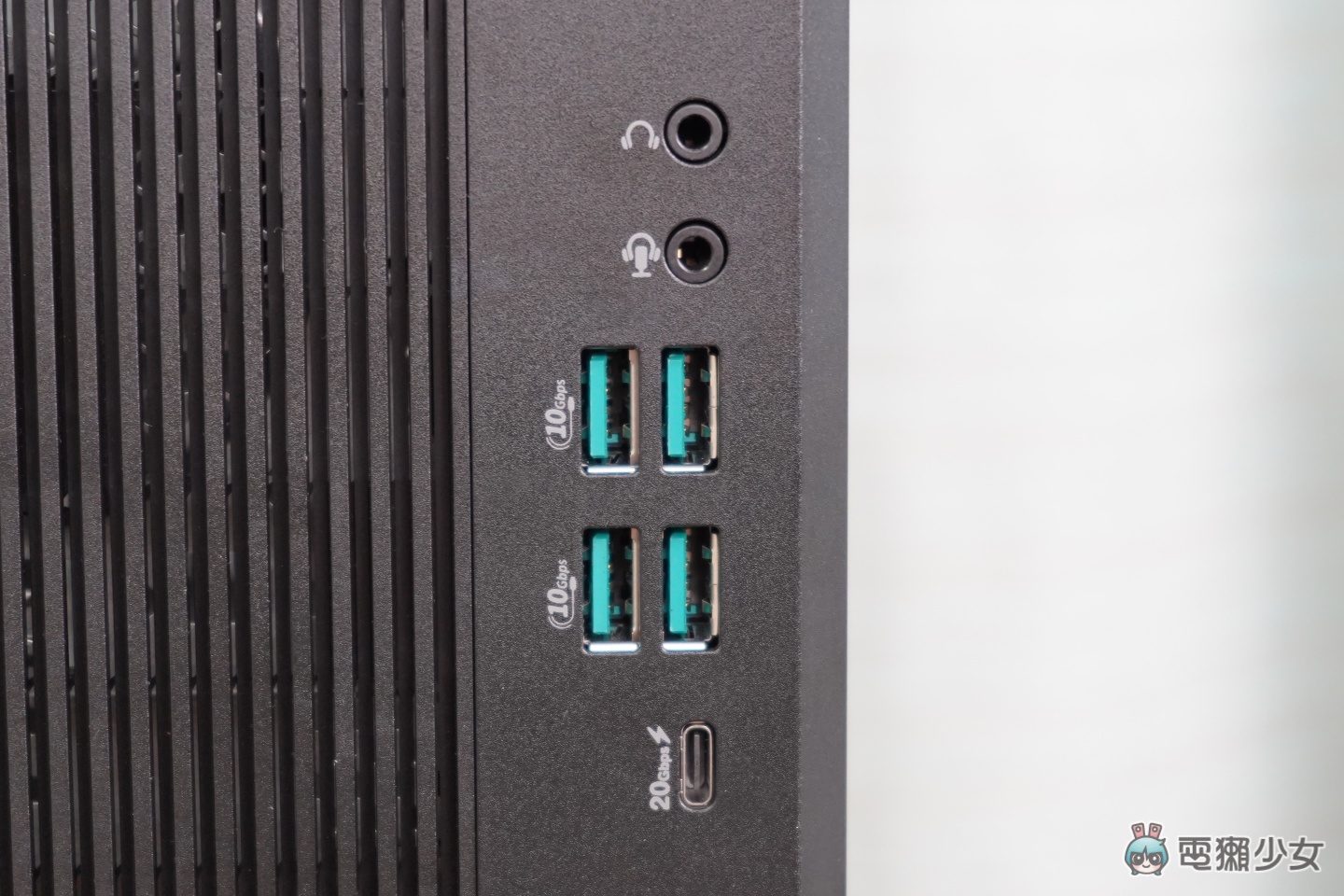 【開箱】ASUS ExpertCenter D900 Mini Tower （D900MF） 開箱：效率、好用兼顧的「西裝坦克」