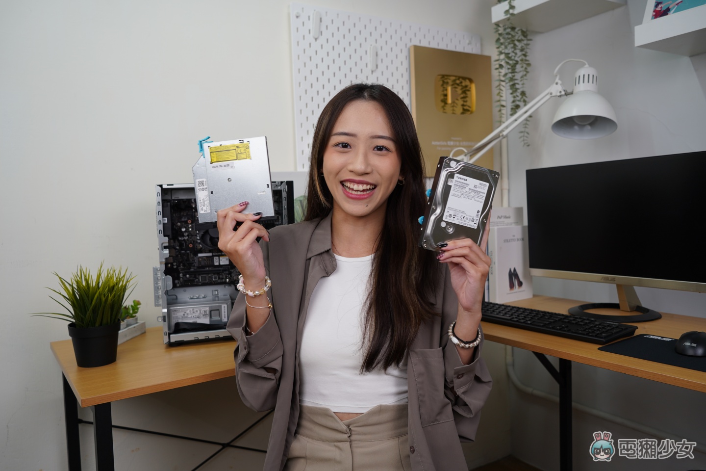 【開箱】ASUS ExpertCenter D900 Mini Tower （D900MF） 開箱：效率、好用兼顧的「西裝坦克」