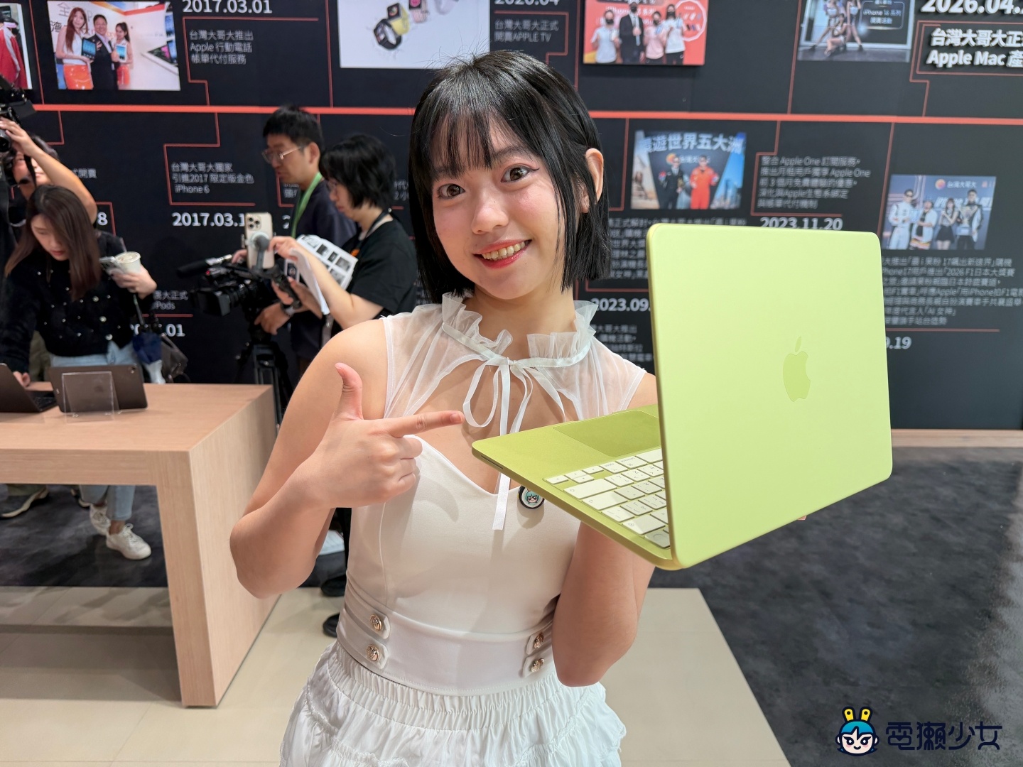 台灣大哥大正式開賣 Mac 全系列，果粉生態圈一站補齊！