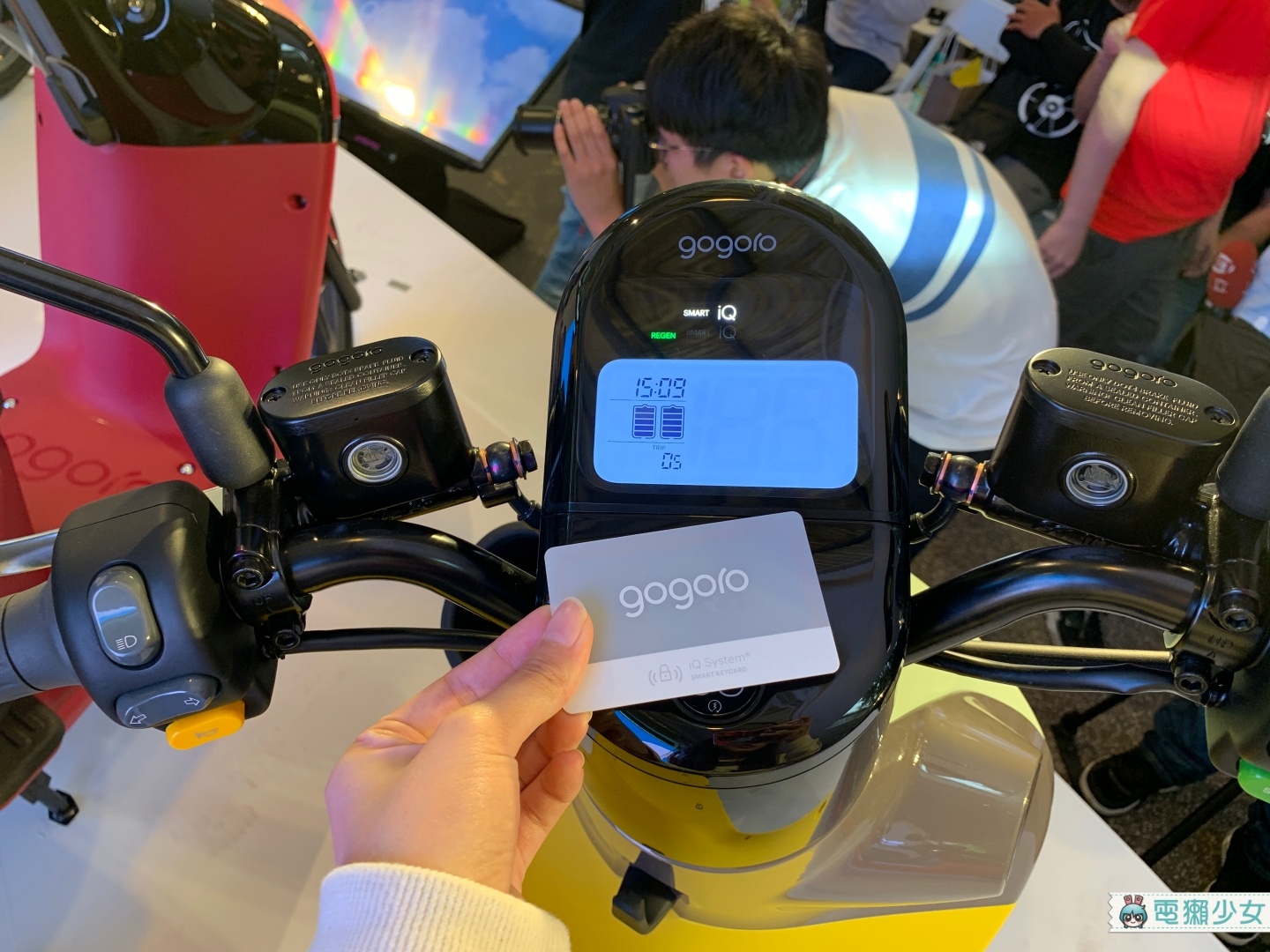 出門｜Gogoro 3系列發表！全新外觀、撞色設計  智慧鑰匙卡NFC感應啟動車子！