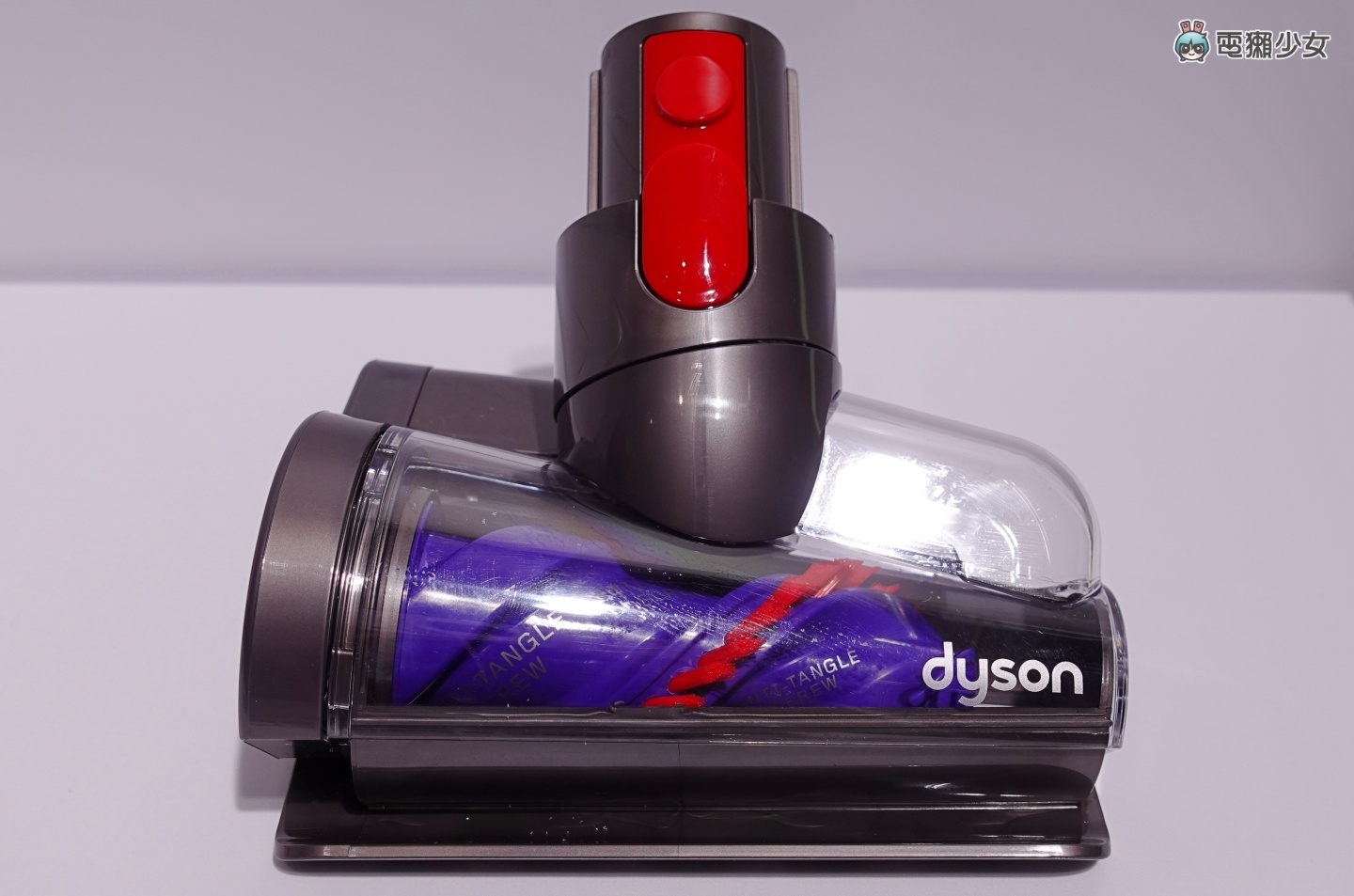 出門｜Dyson V12 Detect Slim 手持吸塵器正式登台！雷射偵測、聲學感應及灰塵分類統計 三大功能有感升級！
