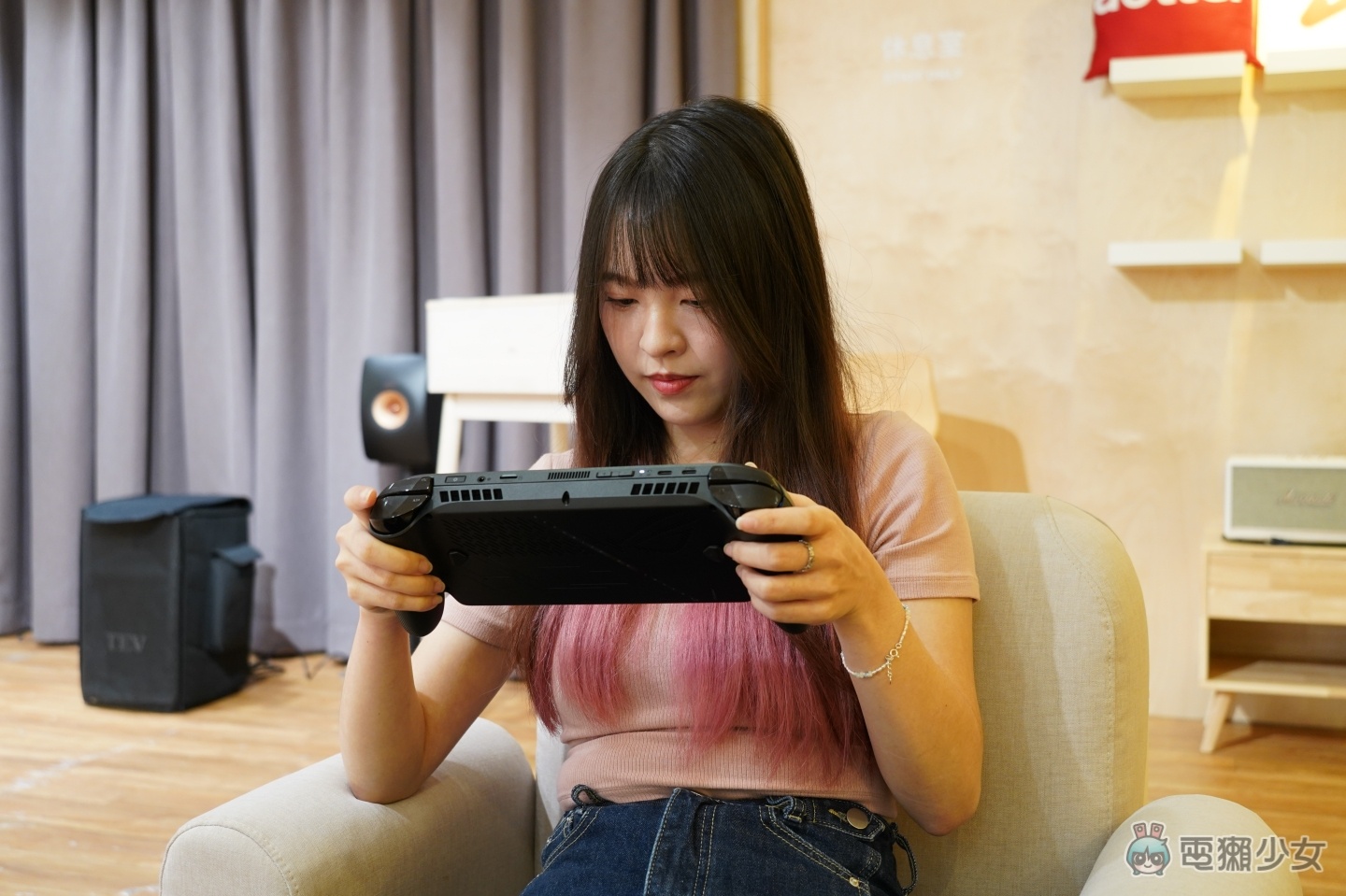 【開箱】ROG Xbox Ally X 開箱：Windows 掌機介面大進化