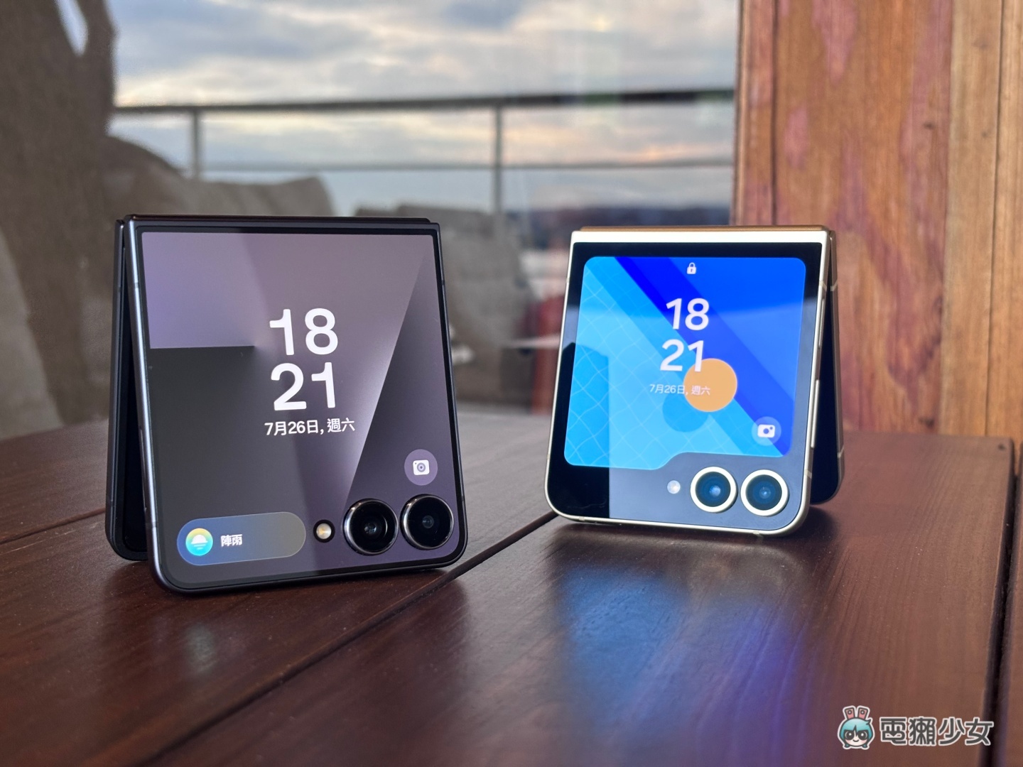 開箱｜三星 Galaxy Z Flip7 一日挑戰：自拍功能、攜帶收納、使用心得，和 Z Flip6 差在哪裡！