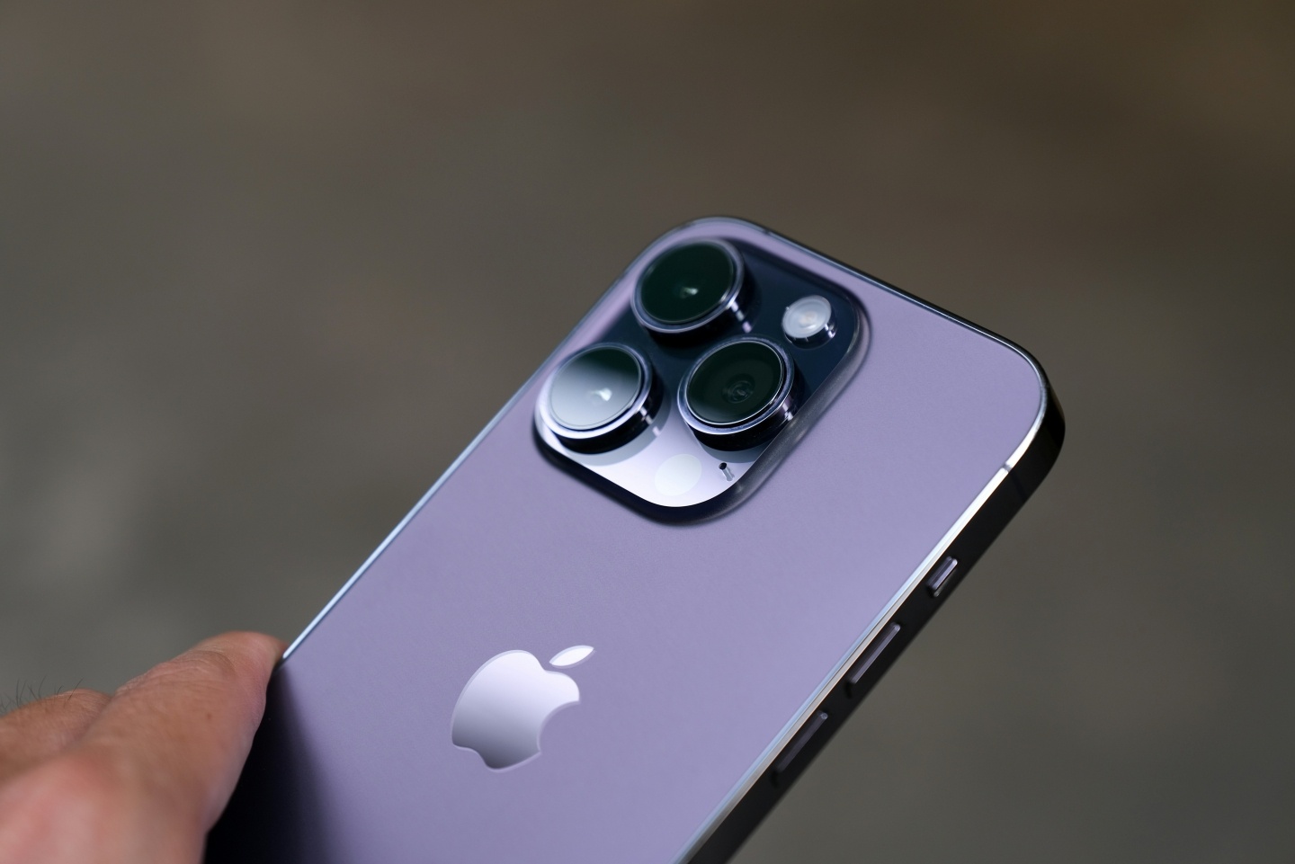 iOS 27 傳加入照片驗證功能 Apple Reference Image 替 iPhone 照片「驗明正身」