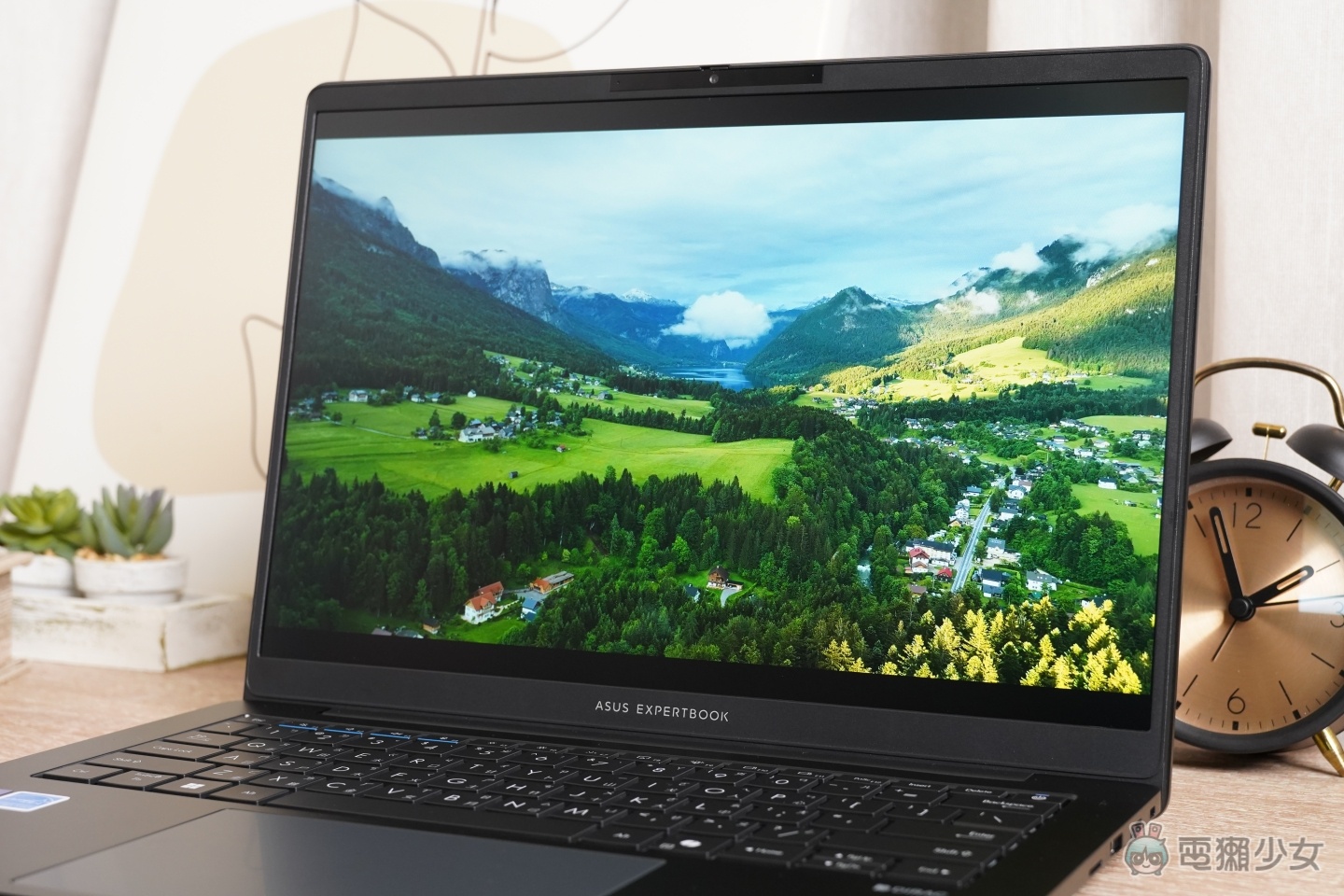 【開箱】ASUS ExpertBook B5 （B5405CCA）出門在外最挺你的商務好夥伴