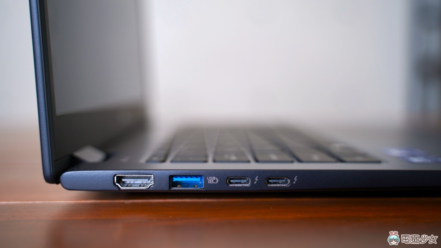 Acer TravelMate P6 14 AI 開箱｜輕巧、智慧、永續 一台真正懂生活的商務 AI 筆電