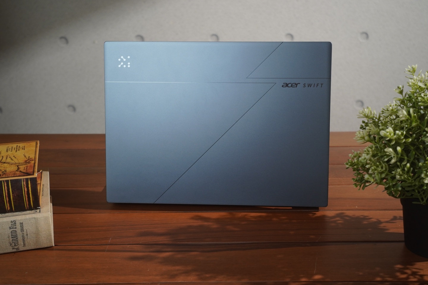 Swift Go 14 AI 開箱體驗：輕盈、效能、智慧兼具！