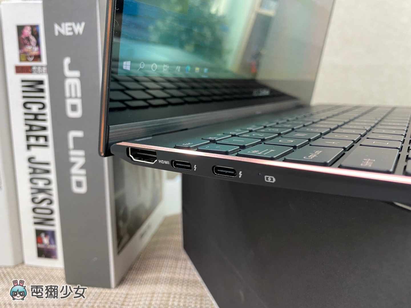 開箱｜一機四用！ASUS ZenBook Flip S（UX371）搭載第 11 代 Intel 處理器，且配置 4K OLED HDR 觸控螢幕、67Wh 電池，360 度翻轉更實用