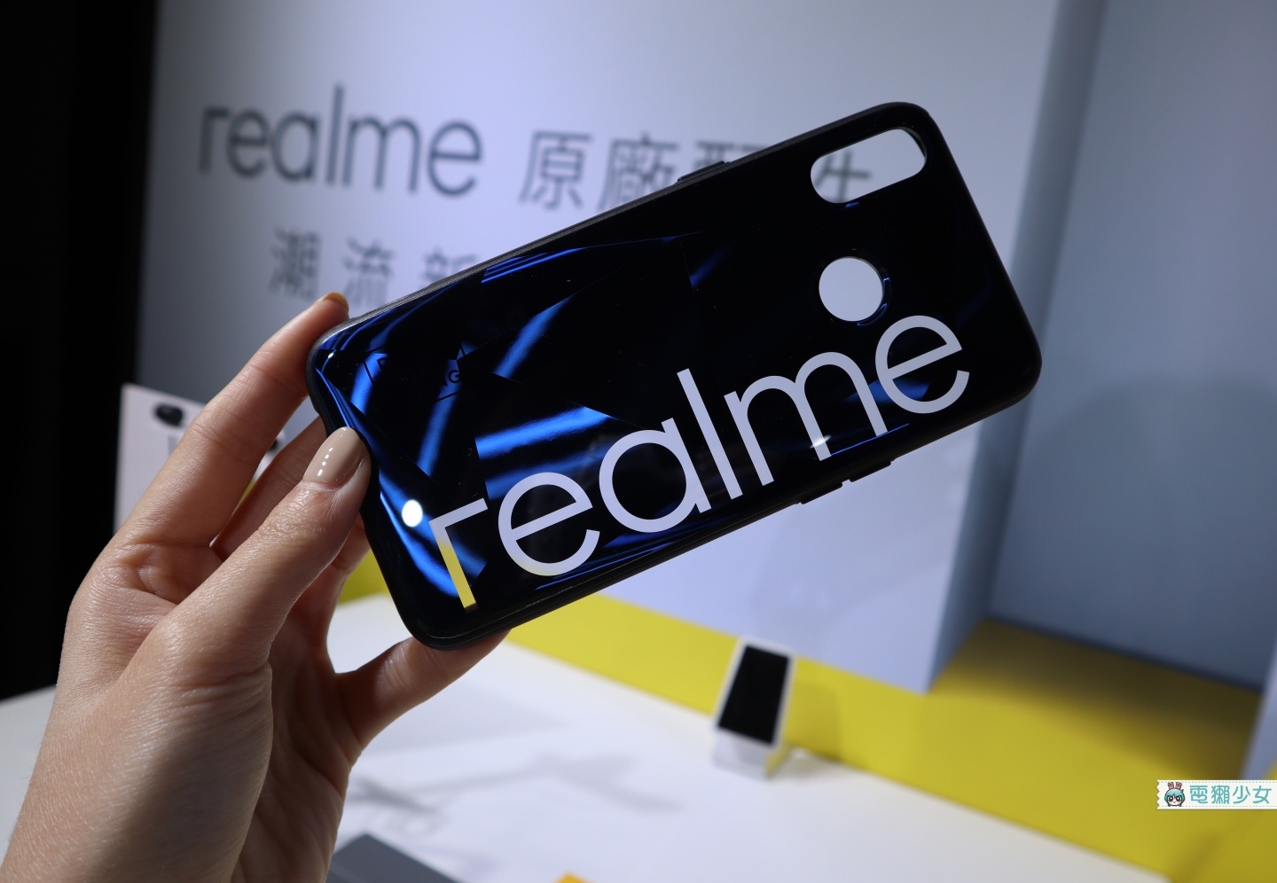 出門｜不用五千也有超級夜景模式！『 realme 3 』年輕新品牌正式登台