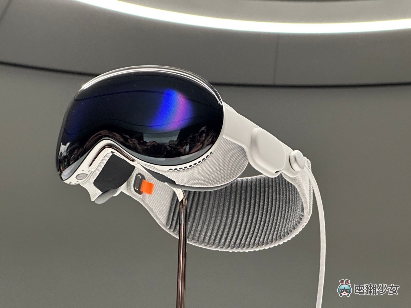 Apple 頭戴裝置 Vision Pro 亮點懶人包！售價約 10.7 萬元你買嗎？預計 2024 年正式開賣