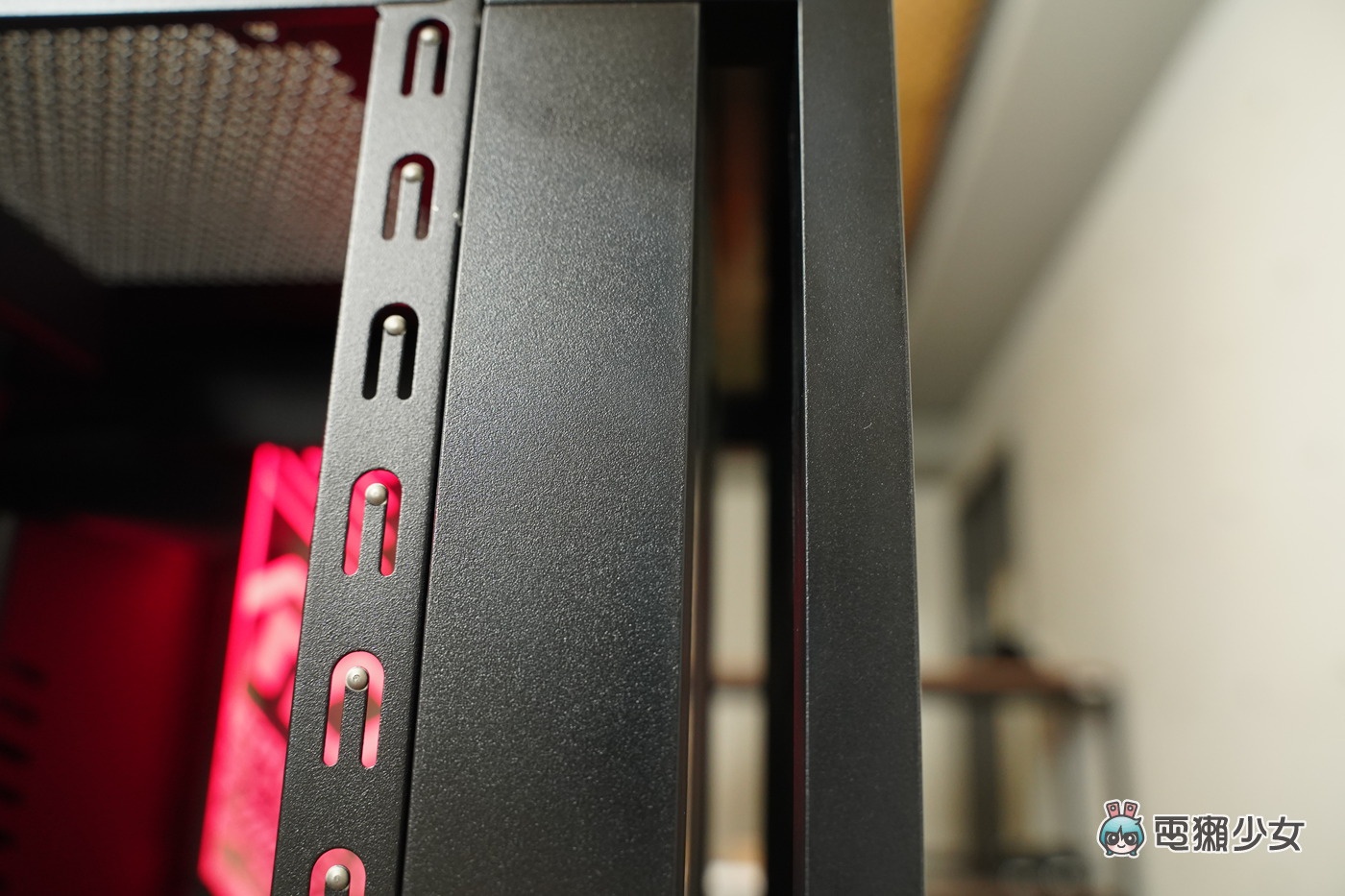 效能猛獸『ROG G700 電競桌機』不僅外型搶眼，效能更加突出！