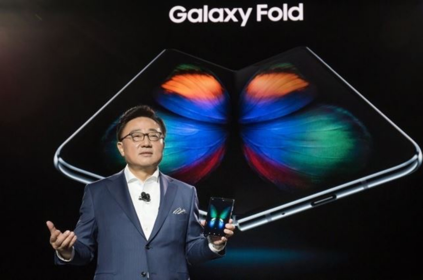 三星總裁回應了Galaxy Fold螢幕異常的原因，將會在解決後盡快宣布重新上市資訊
