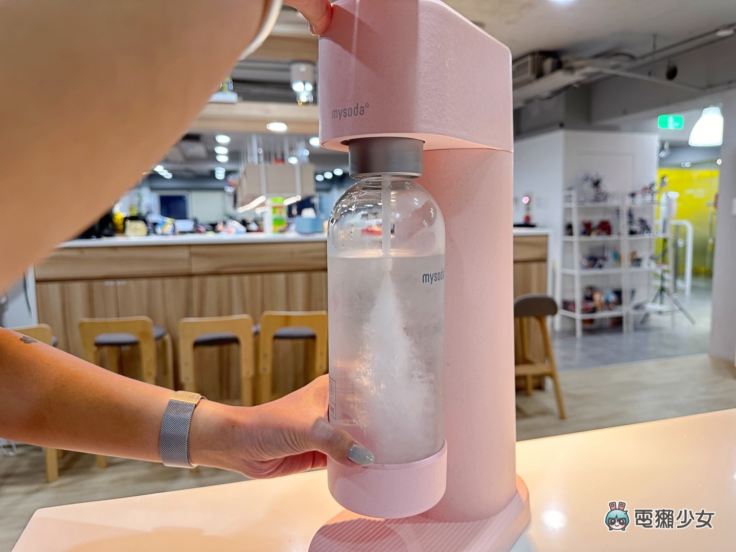 3 分鐘輕鬆自製氣泡水！外觀超好看的 Mysoda Woody 氣泡水機上手開箱