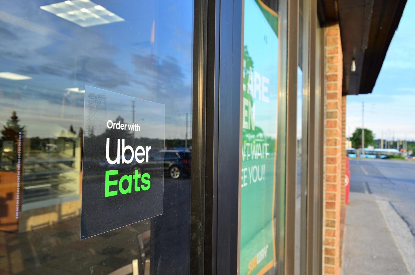 Uber One 年費狂漲 6 成 荷包在哭泣！到底要續訂還是退坑？