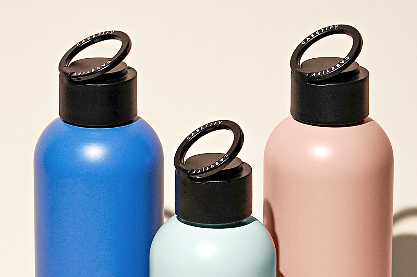 時尚又好拿！ CASETiFY 推出客製化不鏽鋼保溫瓶，顏色超適合春天