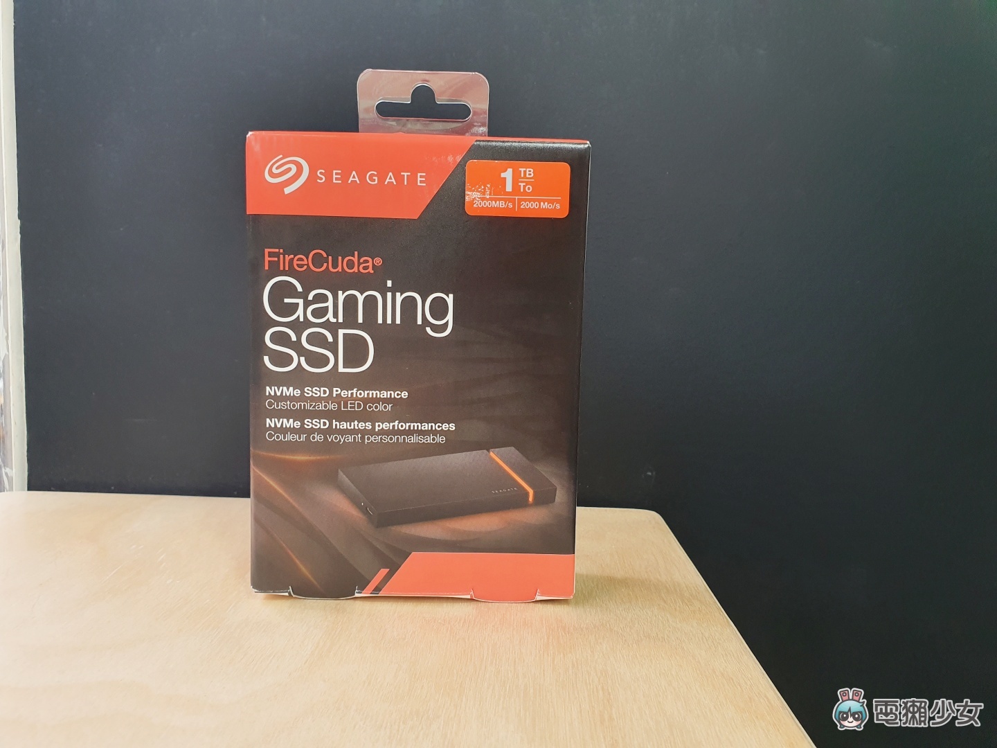 開箱｜輕巧外型卻有強悍高速！『 Seagate FireCuda Gaming SSD 』超美型外接硬碟實測