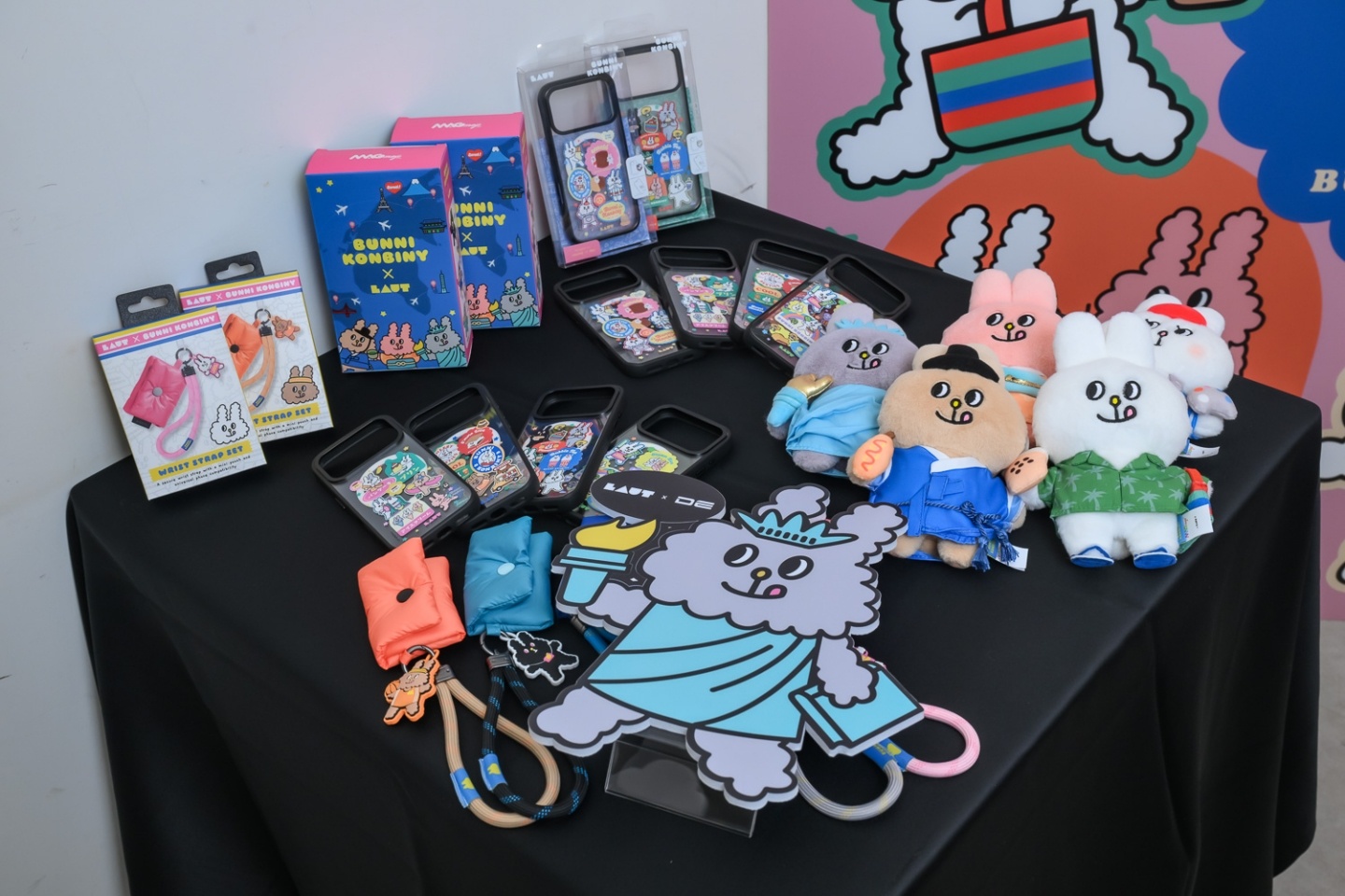 LAUT x Bunni Konbiny 小兔盲盒開箱！德誼 Apple 普發一萬優惠、萬元音響一次看