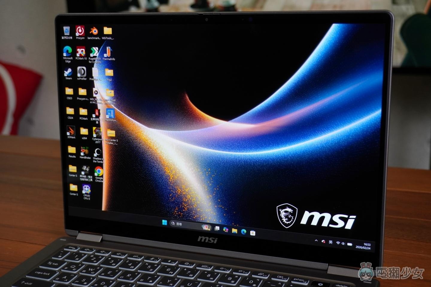 【開箱】有 AI、高續航、還能玩 3A 級大作?全新 MSI Prestige 14 Flip AI+ 輕薄翻轉筆電 打破商務機的刻板印象！