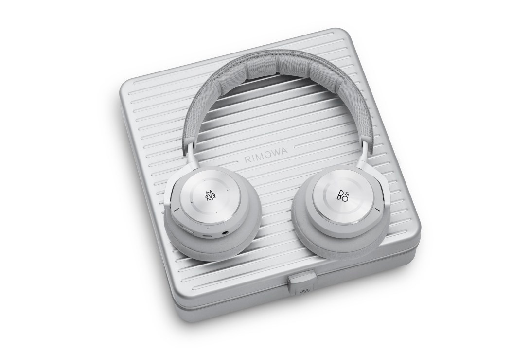 B&O和Rimowa推出聯名耳機外盒是Rimowa招牌鋁箱尊爵不凡價900美元