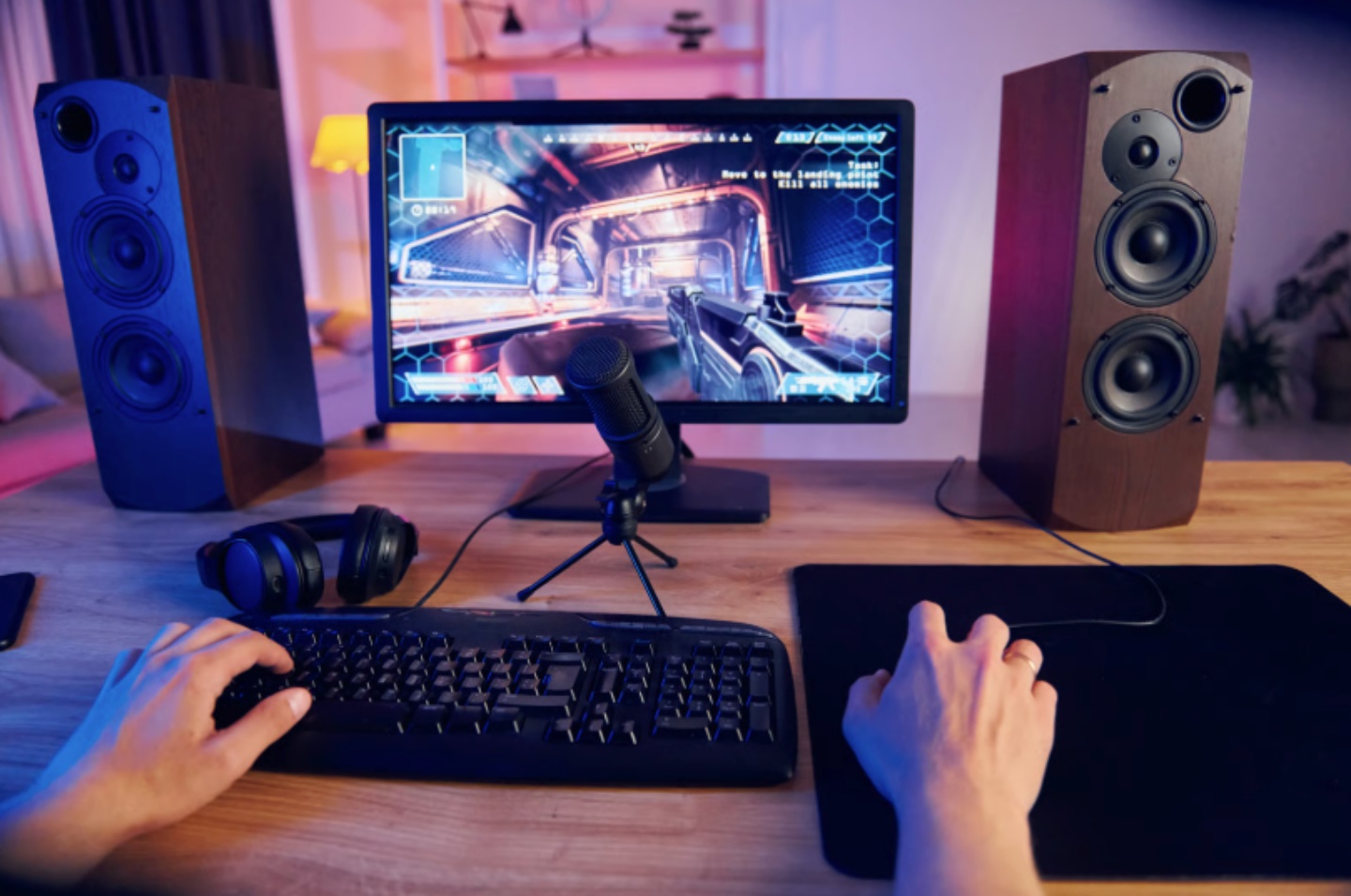 喇叭到底怎麼選?從藍牙音箱、Soundbar 到監聽喇叭,一次搞懂不同類型差在哪 喇叭到底怎麼選?從藍牙音箱、Soundbar 到監聽喇叭,一次搞懂不同類型差在哪