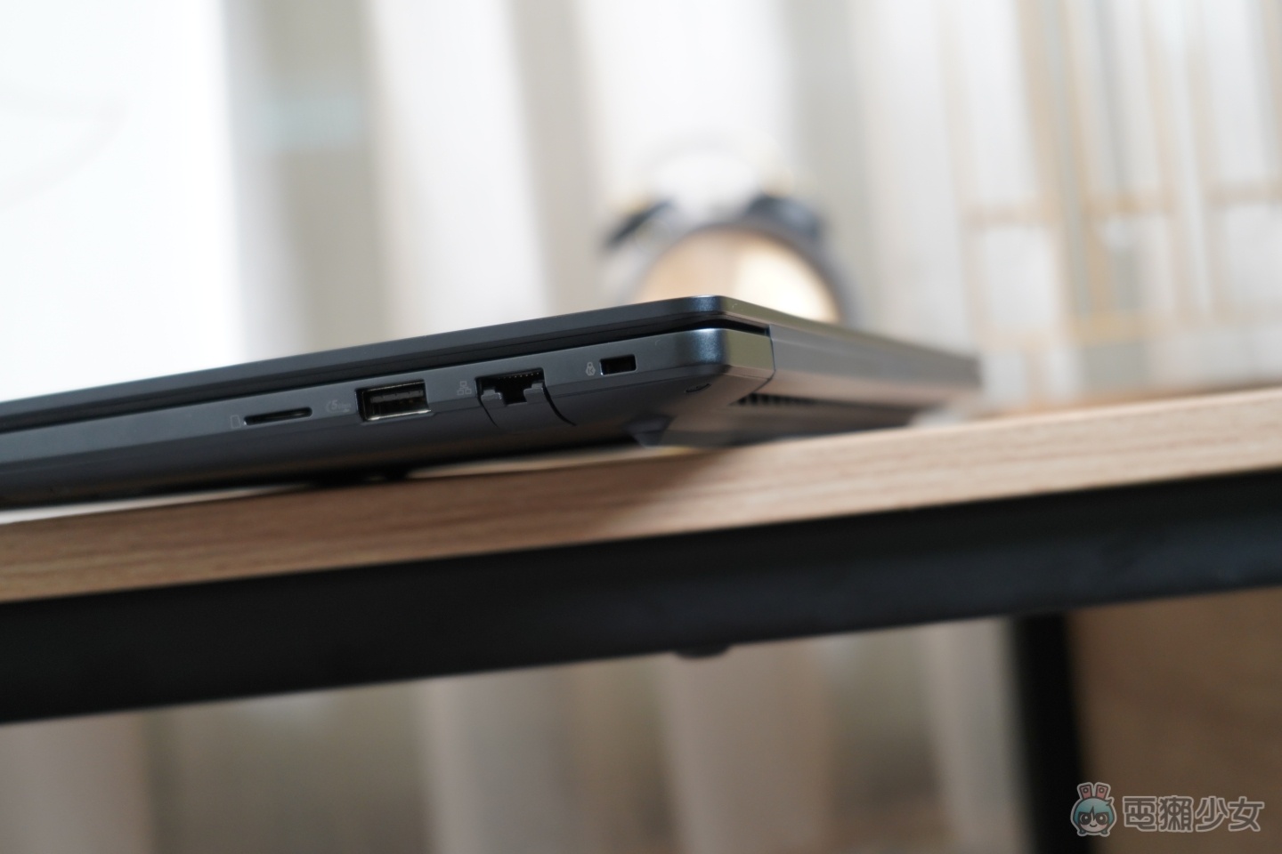 【開箱】ASUS ExpertBook B5 （B5405CCA）出門在外最挺你的商務好夥伴
