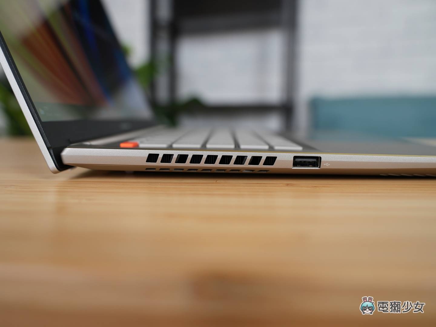 開箱｜華碩 Vivobook S 14X OLED（S5402）「原來是做螢幕，還以為是筆電呢」120Hz 更新率與 2.8K 解析度