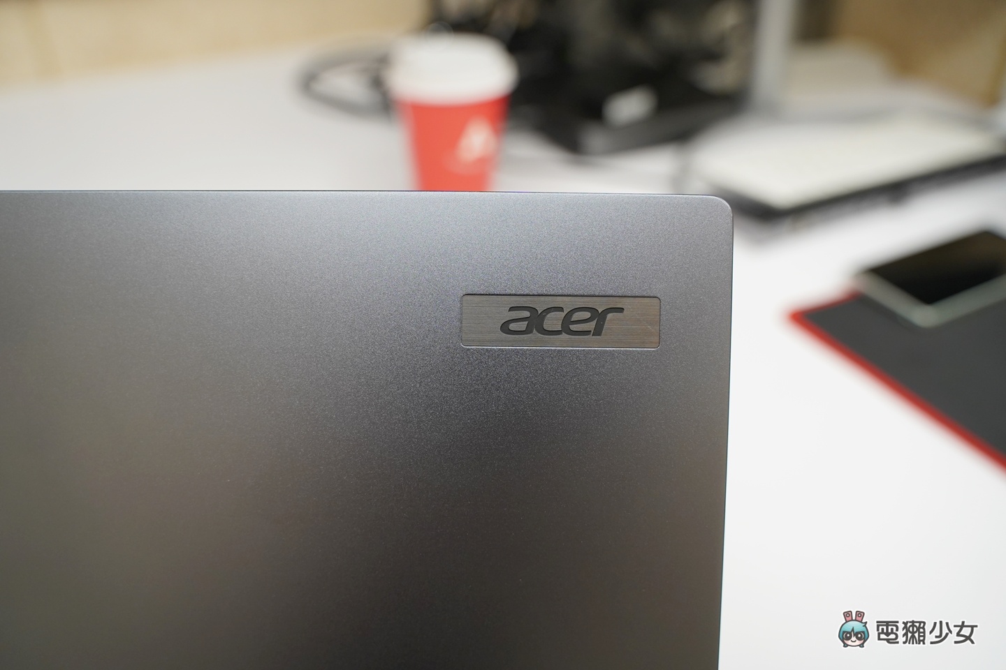 開箱｜筆電內建手寫筆！Acer TravelMate P4 Spin 14 商務機，觸控螢幕與 360 度翻轉模式