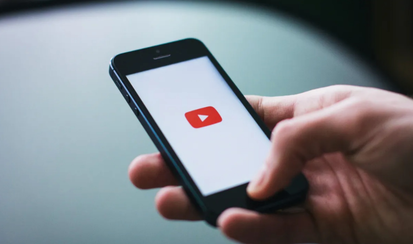 YouTube 推 AI 配音功能 看外國 YT 再也不怕聽不懂