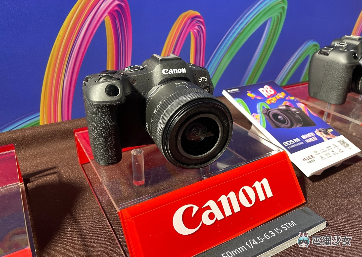 出門｜超輕巧！Canon EOS R8 全片幅相機登台 單機身售價新臺幣 43,900 元