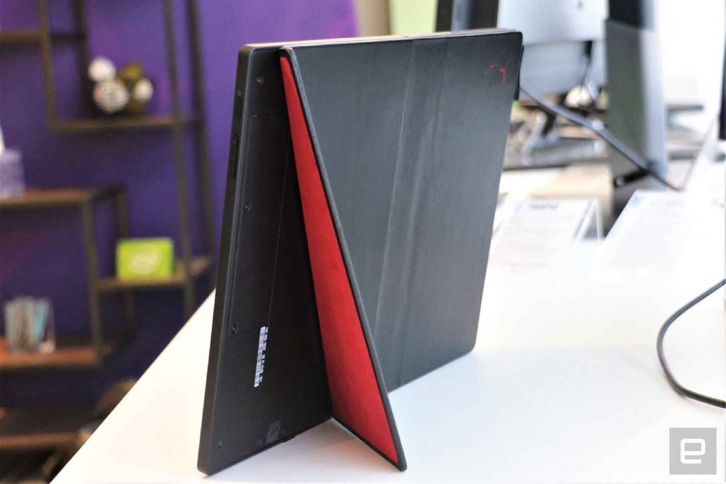 Lenovo 摺疊筆電 ThinkPad X1 Fold 在 CES 上正式發表！售價台幣七萬五起