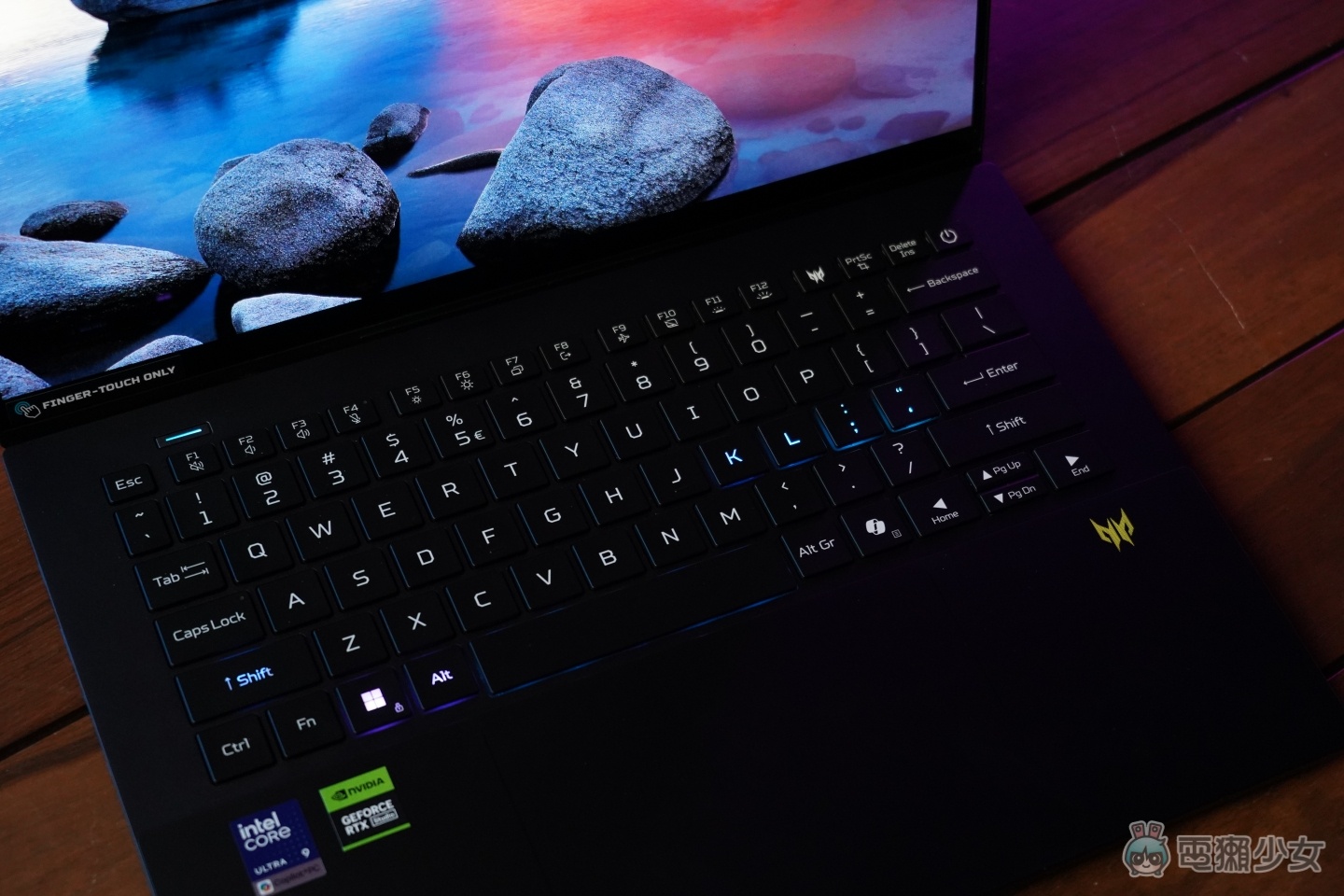 【開箱】Acer Predator Triton 14 AI 開箱：超好按的電競 + 創作者筆電