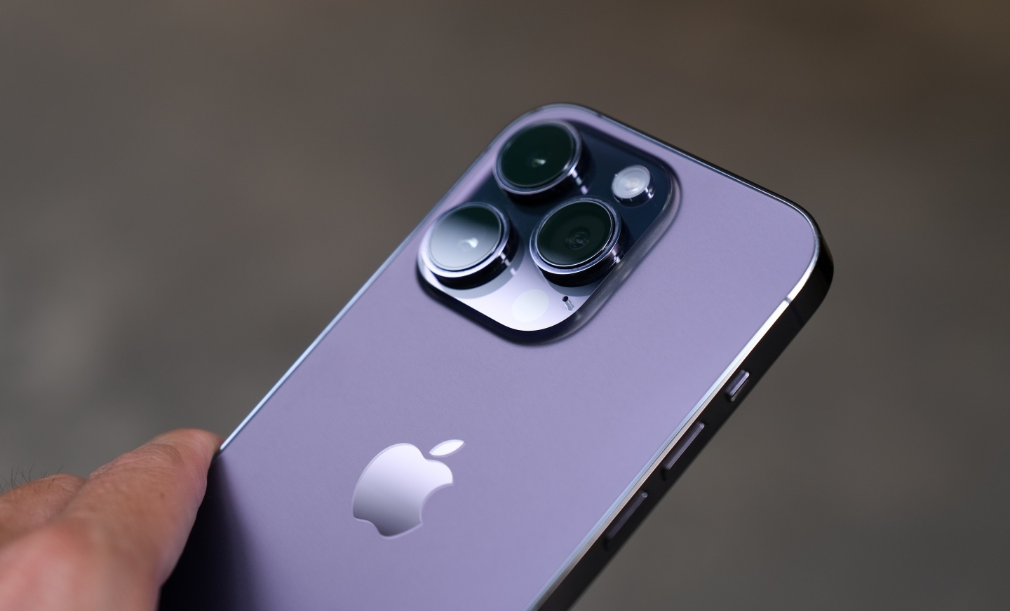 iPhone 15 Pro 固態按鍵設計可能會取消 因為還有技術問題仍未突破