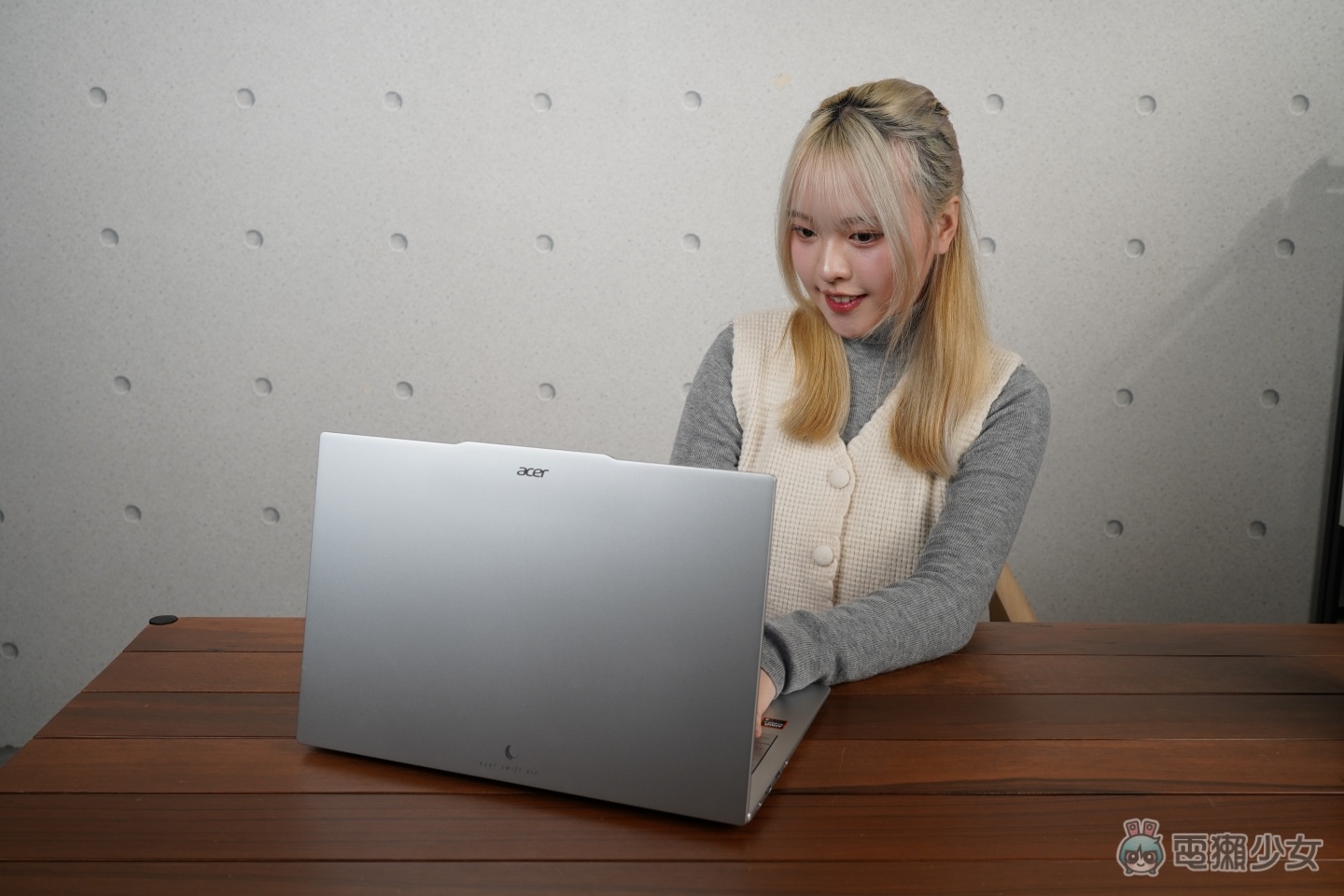 【評測】Acer Swift Air 16 上手體驗:打破物理限制?輕得像「模型機」的 16 吋筆電 【評測】Acer Swift Air 16 上手體驗:打破物理限制?輕得像「模型機」的 16 吋筆電