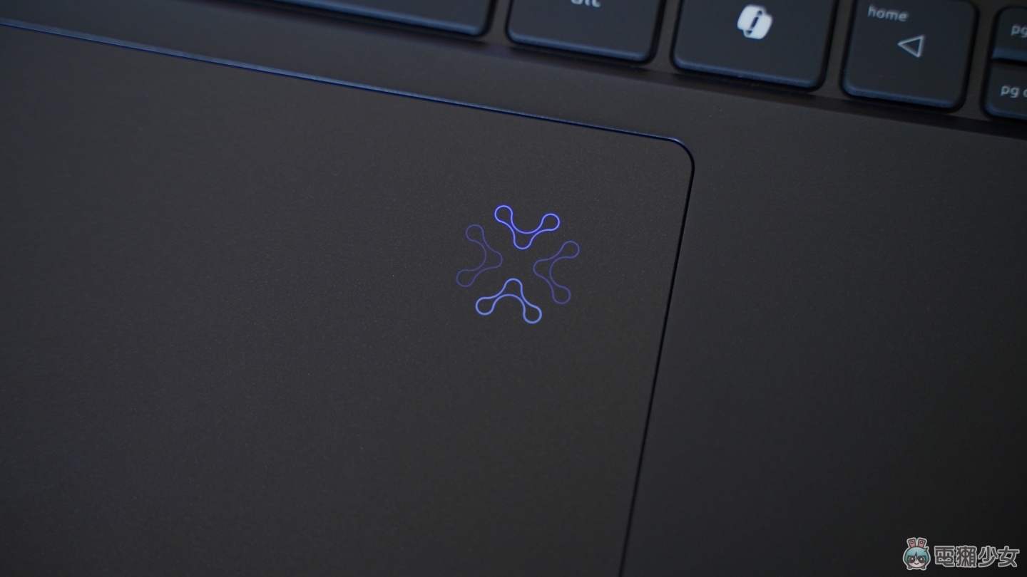 Acer TravelMate P6 14 AI 開箱｜輕巧、智慧、永續 一台真正懂生活的商務 AI 筆電