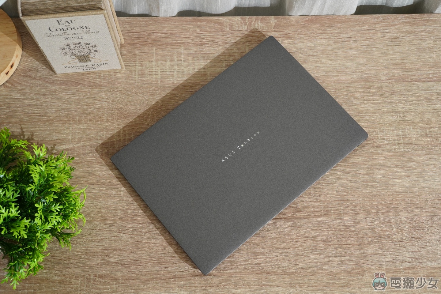 【評測】ASUS Zenbook S14 (UX5406AA) 開箱：不簡單的新機身 + 最新 Intel® Core™ Ultra 9 系列 3 處理器