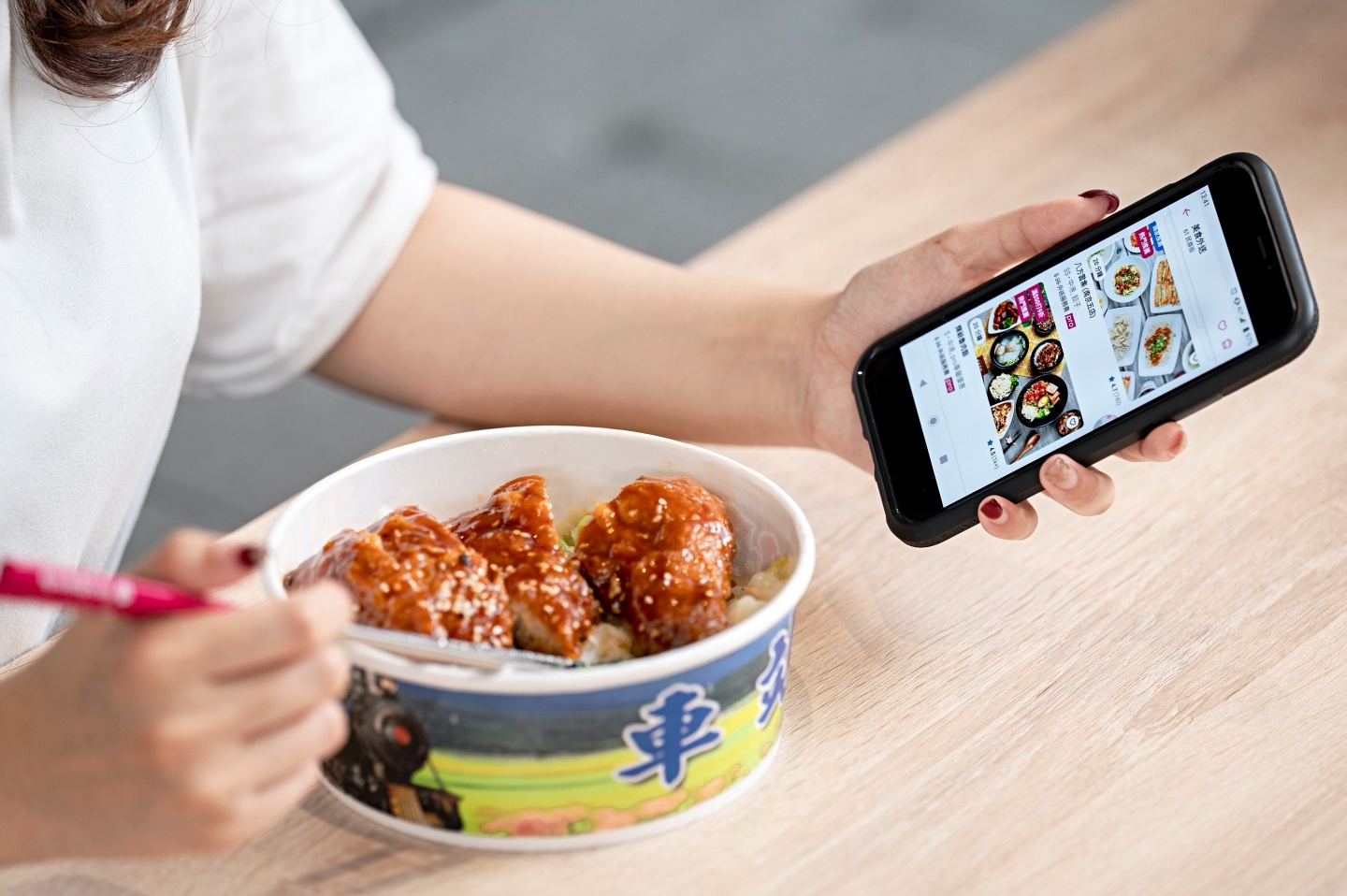 foodpanda 推新服務『 pandapro 』 月費限時只要 $49，訂餐滿額可享無限次免運 ＋ 指定店家驚喜優惠