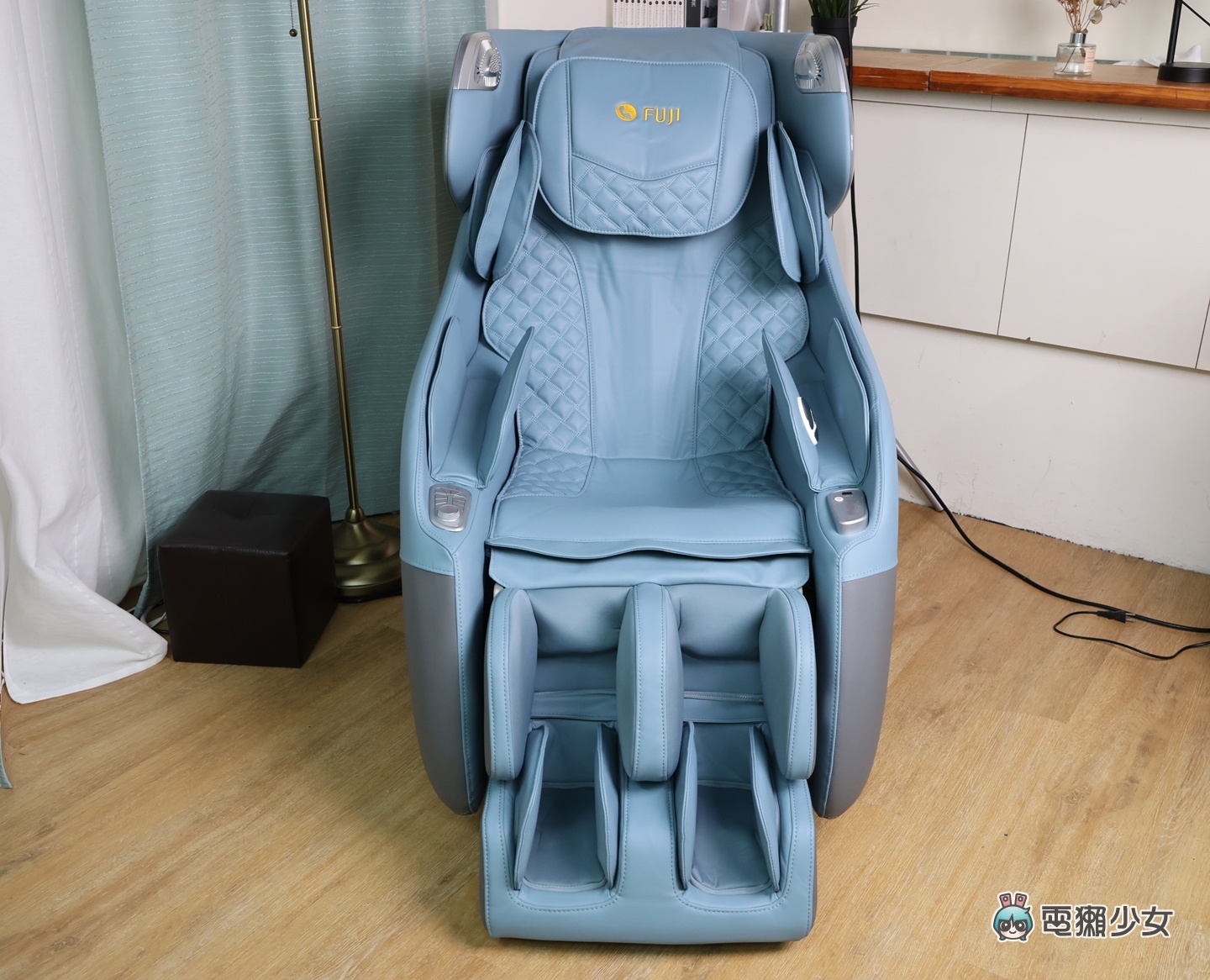 開箱｜想買舒壓按摩椅了！Fuji AI 智能愛摩椅體驗，小巧平價、適合小家庭的選擇