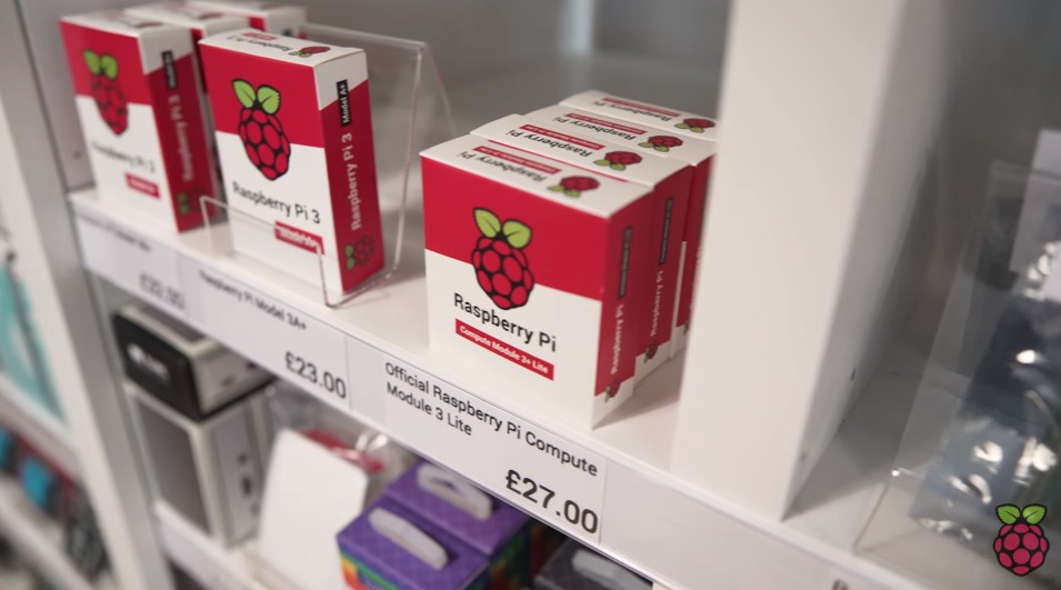 比逛Apple Store更帥的就是逛Raspberry Pi 樹莓派實體店啦！首家店在英國劍橋開幕