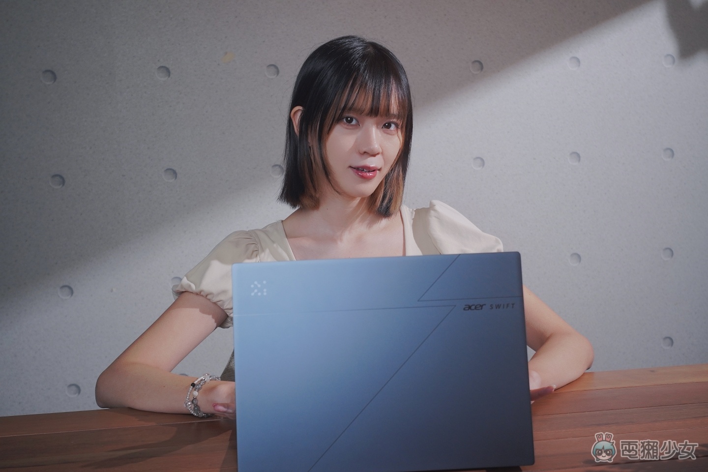 Swift Go 14 AI 開箱體驗：輕盈、效能、智慧兼具！